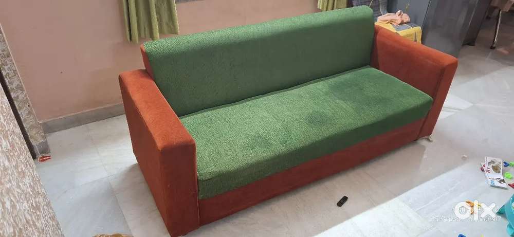 3 seater sofa new condition
