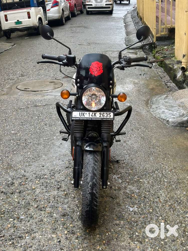 Hunter 350 Dapper White top model