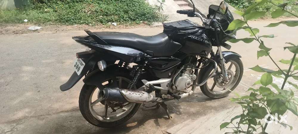 Bajaj pulsar 150...non sensor