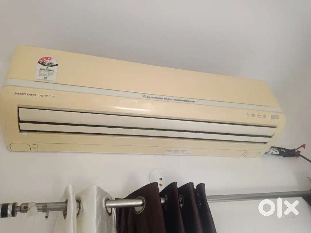 1.5 ton AC for sell
