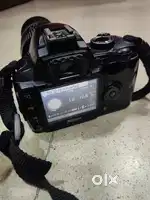 Nikon D60 camera full kit 2 vars juno che tip top condition che