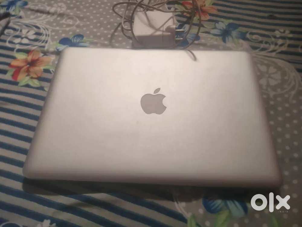 Apple laptop MACBOOK PRO
