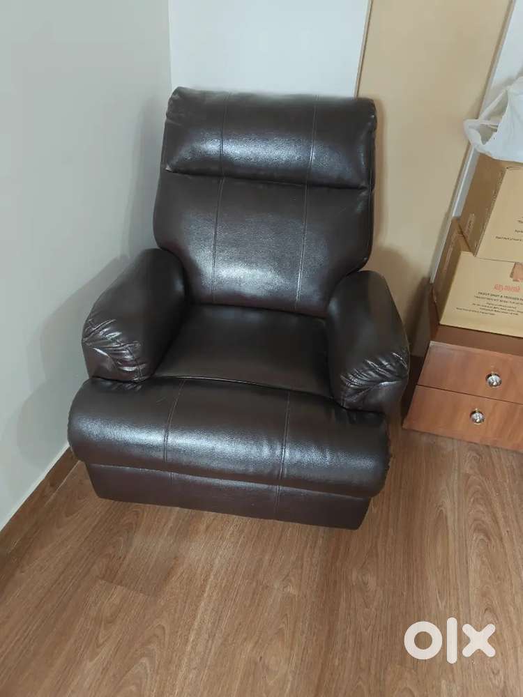 Recliner sofa