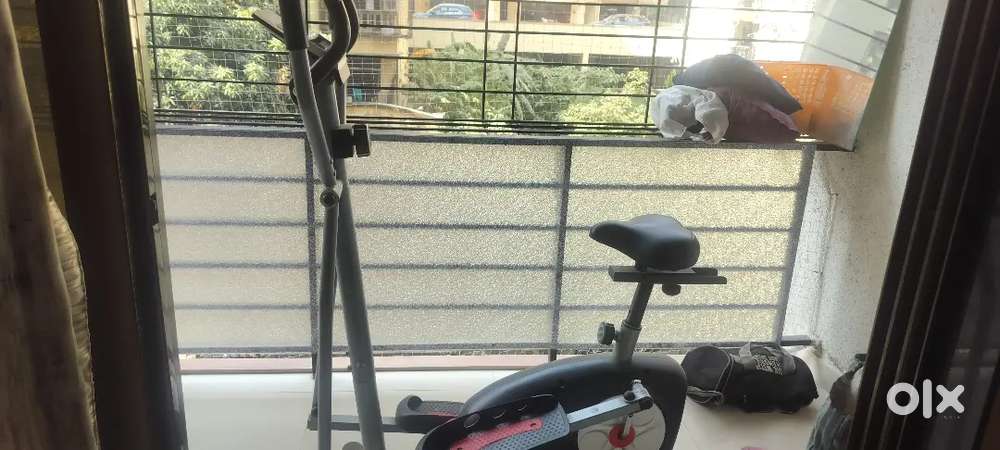 Elliptical in working condition screen working