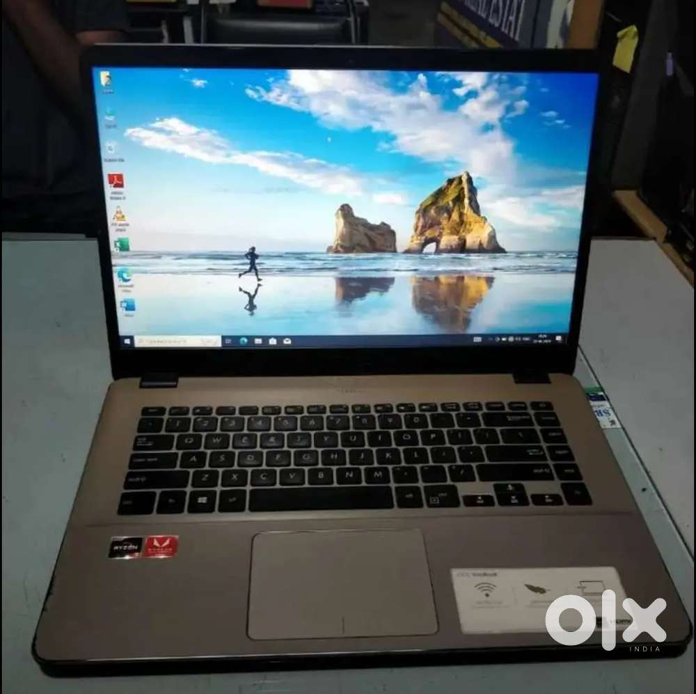 Asus Amd ryzen 5 with Radeon graphics 12GB RAM  256GB SSD Windows 10