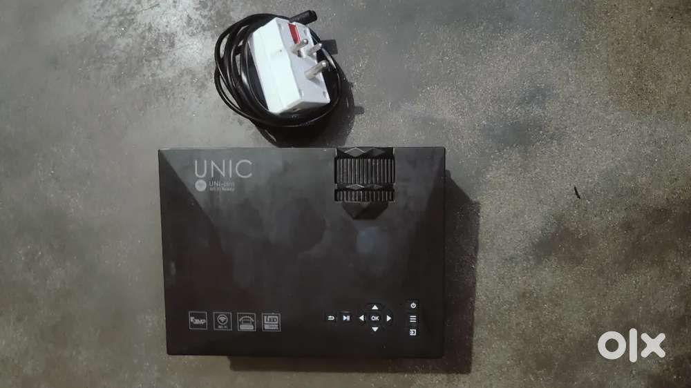 Unic projector