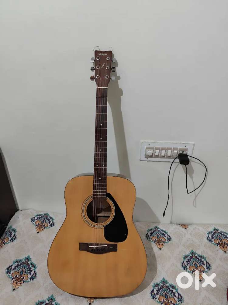 Yamaha Guitar FS80