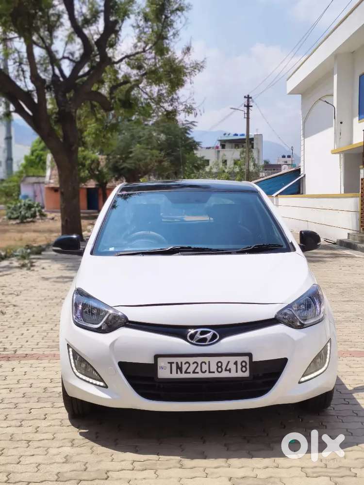 Hyundai i20 2013 Petrol + cng Good Condition top variant