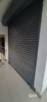 Shutter width 4.5 m length 3.5m