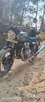 ROYAL ENFIELD INTERCEPTOR 650