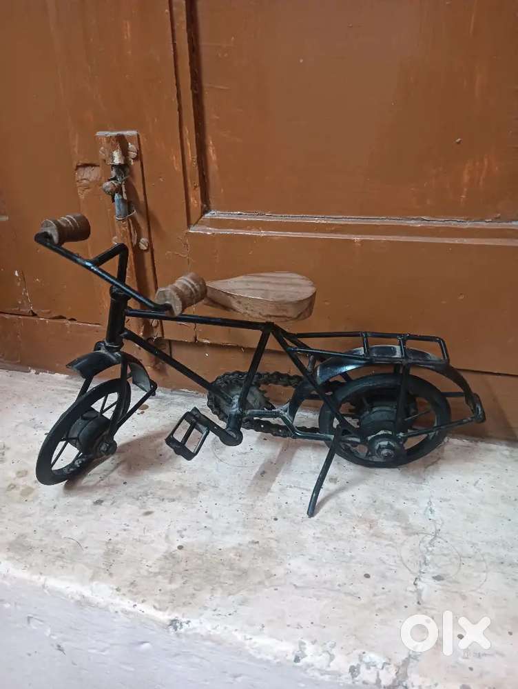 Showpiece bicycle