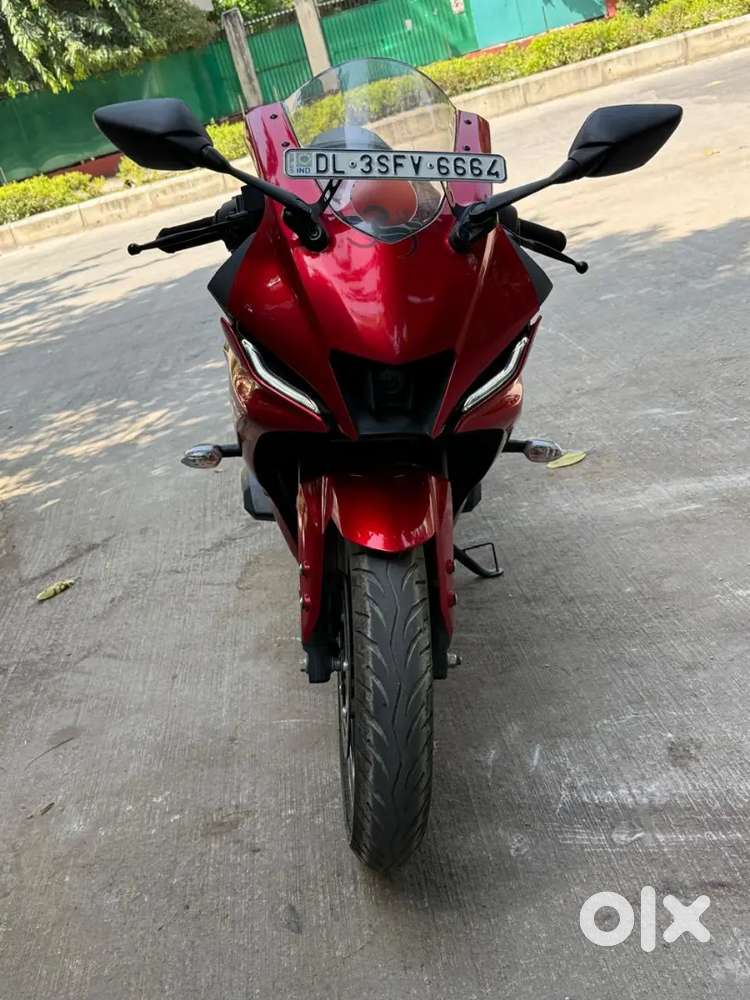 Yamaha R 15 Sports Bike