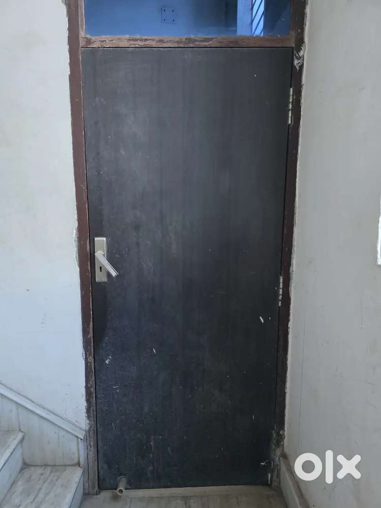 1 room with attach bathroom availble