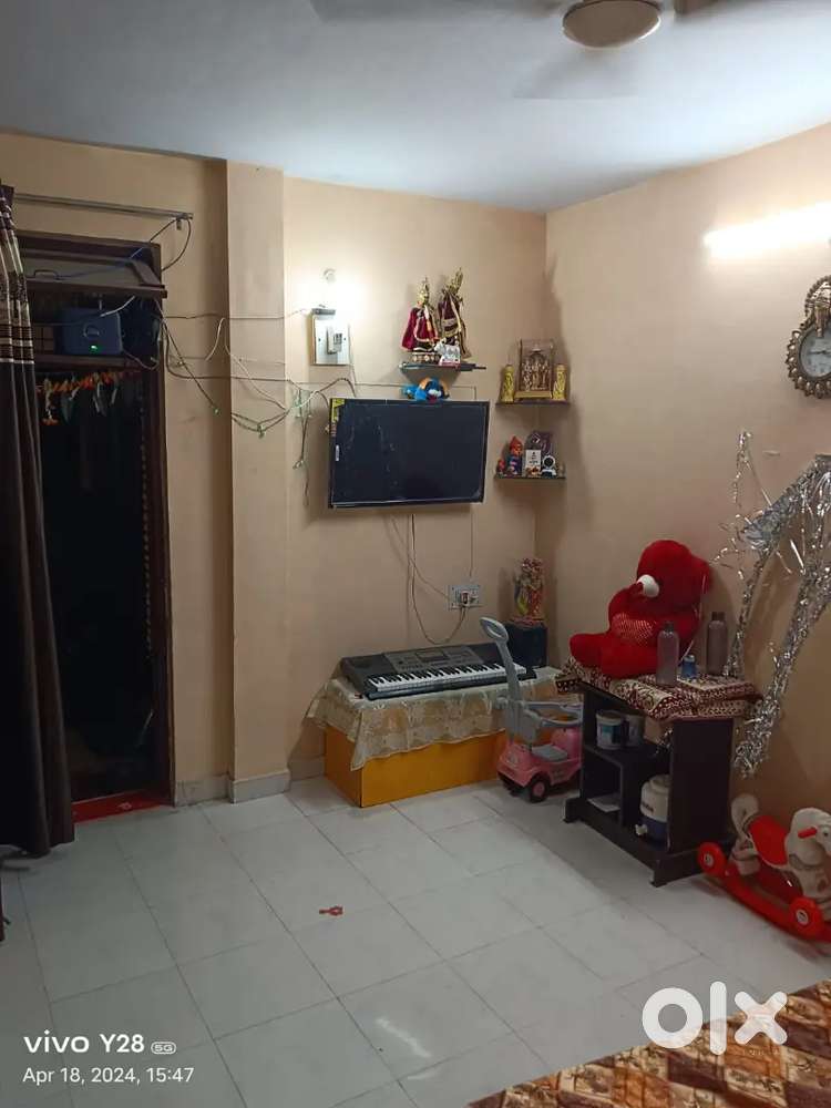 2bhk flat bikau bade ke pas m best location