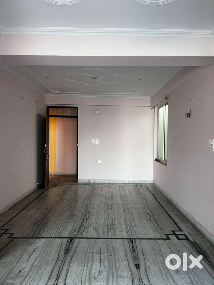 2 bhk flat for bachelors/family near 80ft road mahesh nagar satya vati
