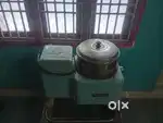 Tilting wet grinder
