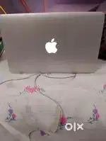 Apple macbook 2015 /128 gb