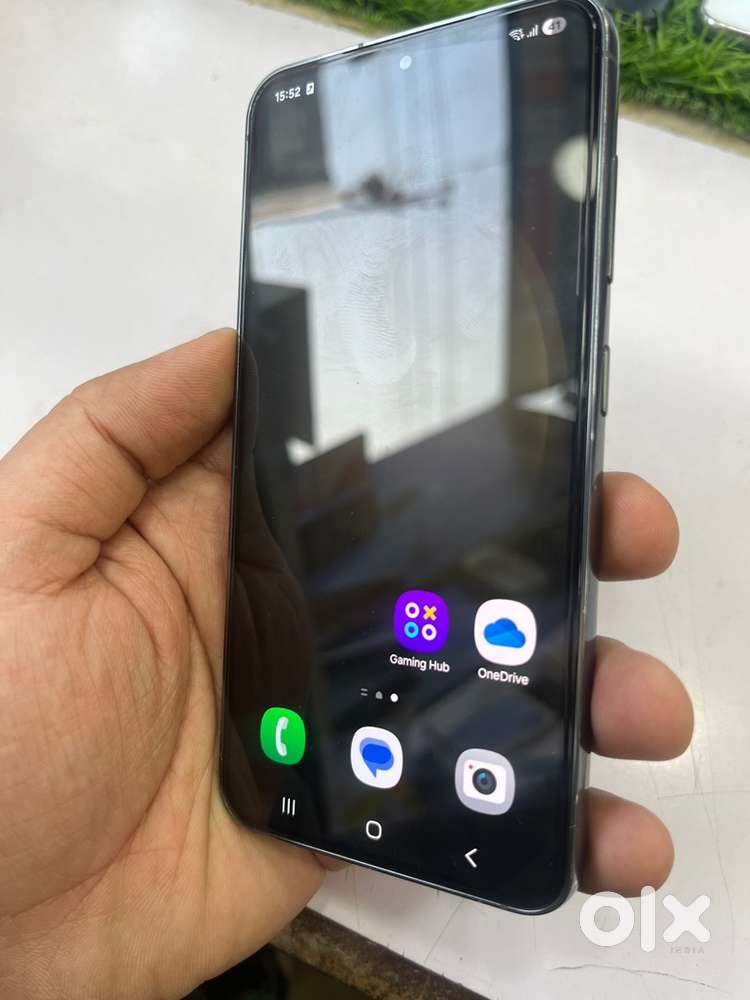 S23 8-128gb perfect confition with bill. Only serious buyers welcomed