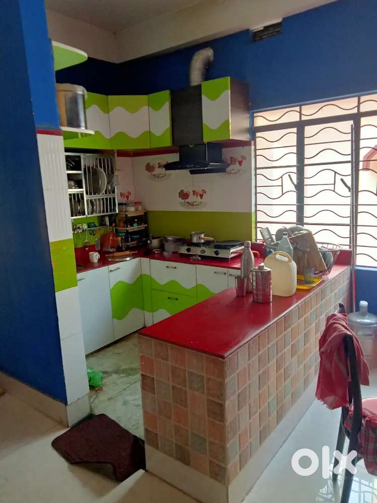 2bhk executive flat (semi furnished)