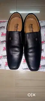 Paragon new black shoes