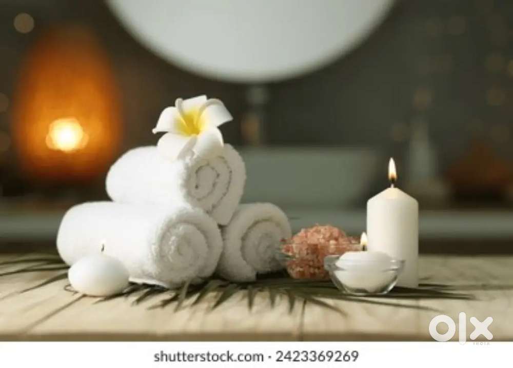 Female massage therapist wanted