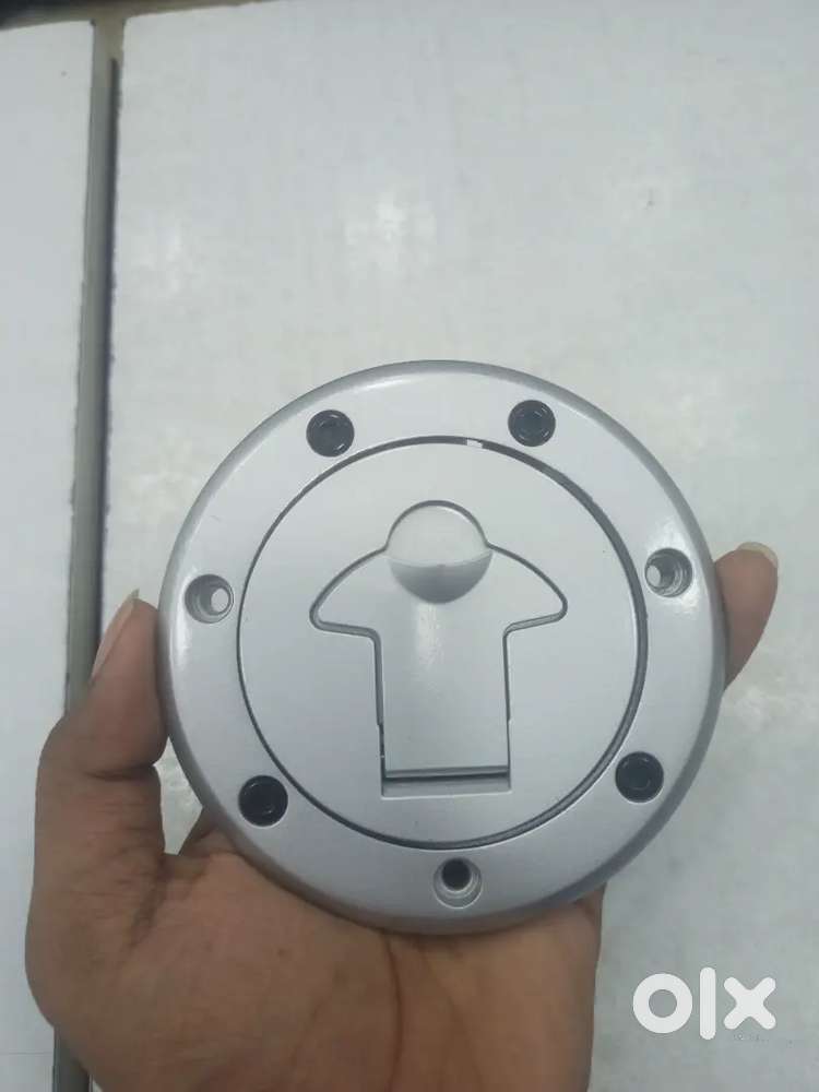 Petrol tank lock set