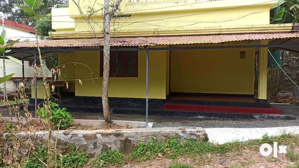 1bhk house for sale Rs.19 lakh near to mulanthuruthy-eruveli road side