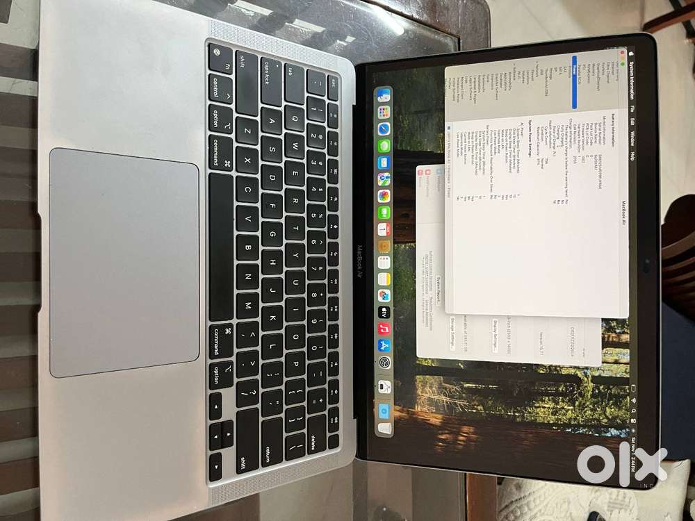 Apple MacBook Air M1 2021 - 8GB RAM / 256GB SSD