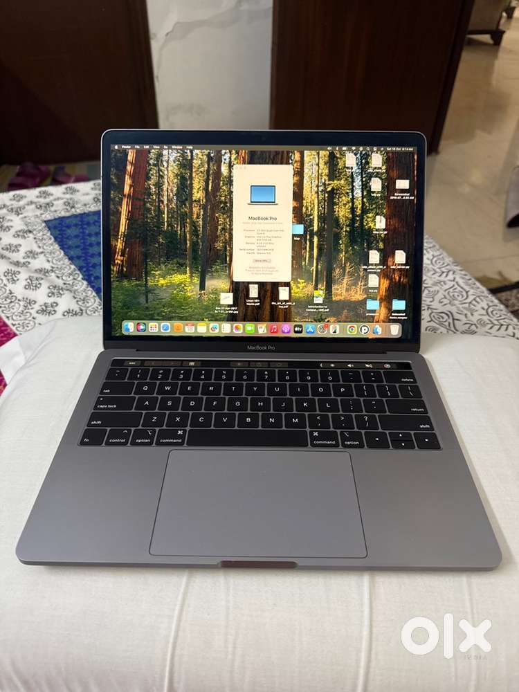 Macbook Pro 2018 ( brand new condition)