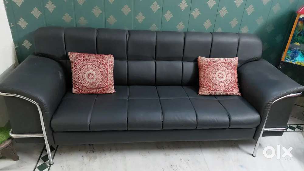 Sofa set amount 12000