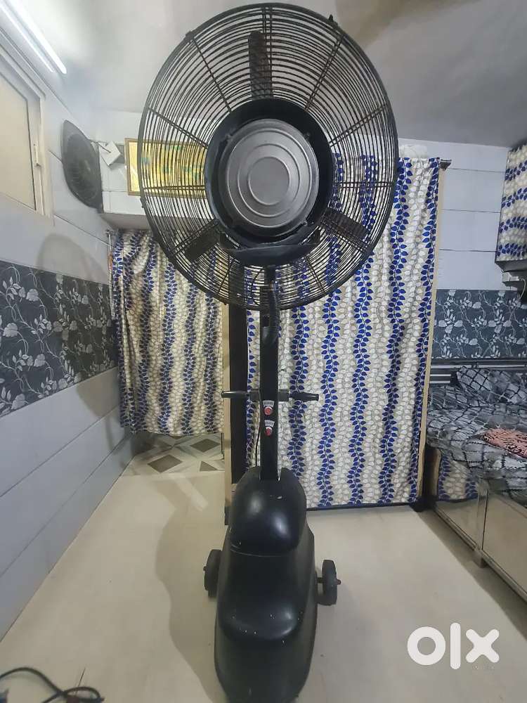 Water tank jumbo fan and cooler