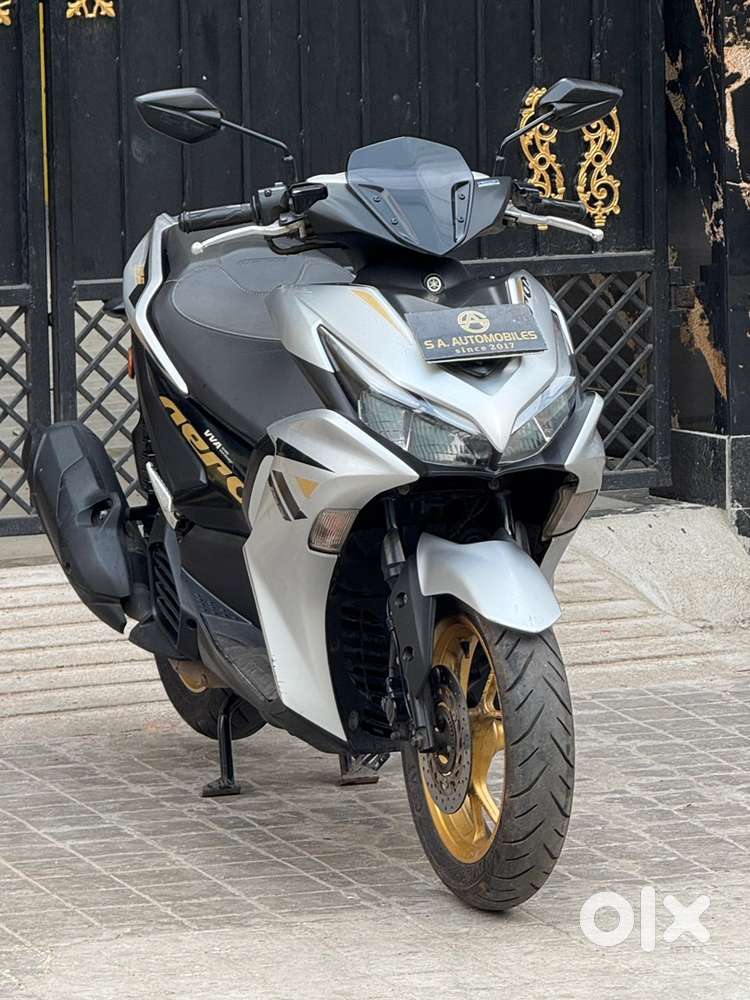 2024 E20 YAMAHA AEROX 155 VERSION S [SMART KEY] IN SUPREB CONDITION