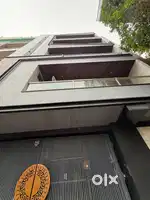 100 Gaj का 3BHK Flat For Sale – Dwarka Mor, Delhi NCR
