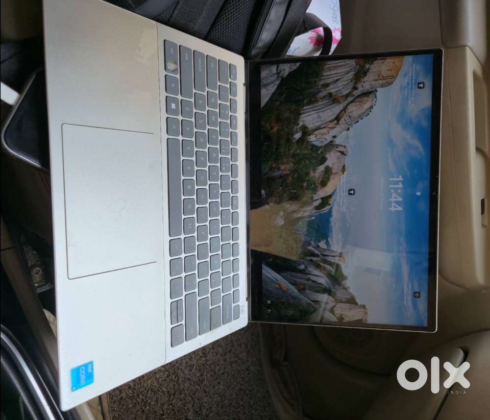 Dell Ins 7420 i5 12 gen 24gb ram and 512ssd