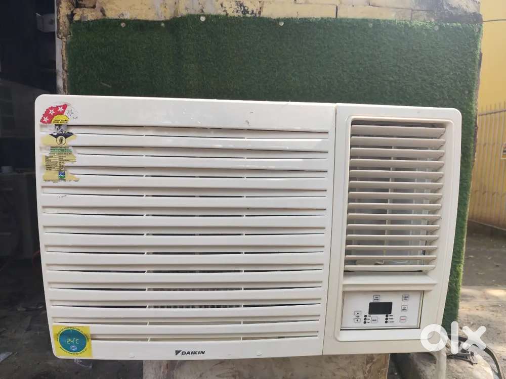 New condition Daikin 1.5 ton window AC