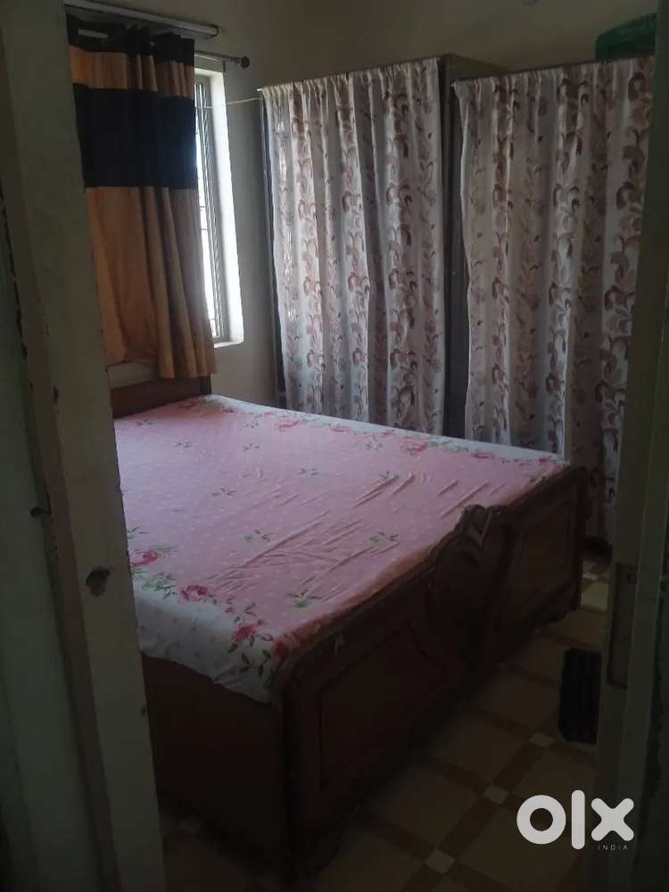 Double bed with mattress