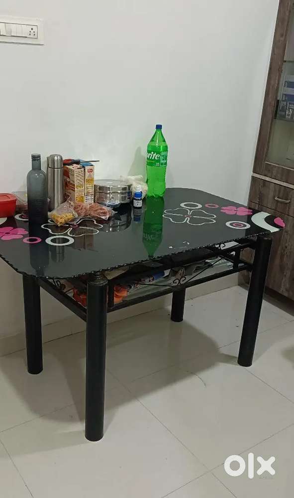 Dinning table and dressing table