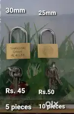 Small pad lock