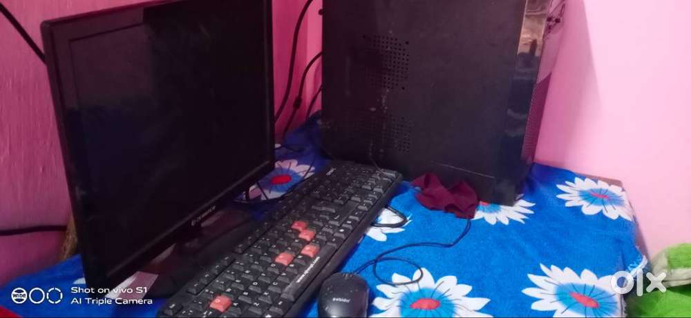 Computer in cpu, lcd, keyboard, Mouse