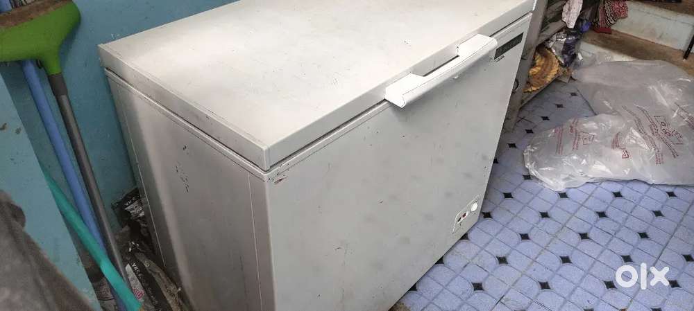 Deep freezer