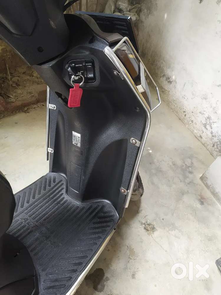 Very good conditions 6g deluxe special edition