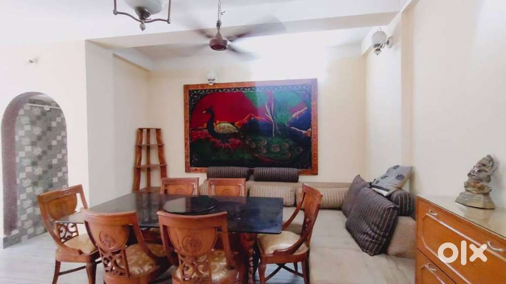 Spacious 3 BHK Semi Furnished Flat for Rent at Sevoke more