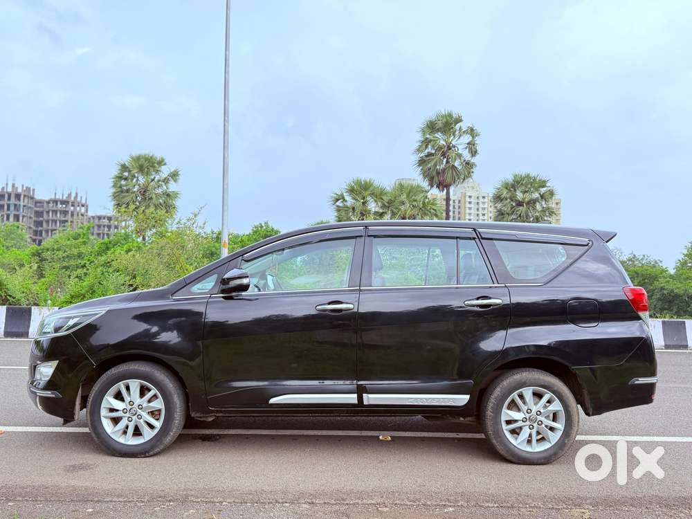 Toyota Innova Crysta 2.4 VX MT, 2016, Diesel