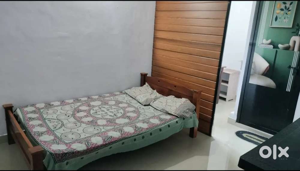 Furnished single room with attached bathroom for rent