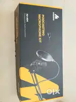 Podcasting microphone kit