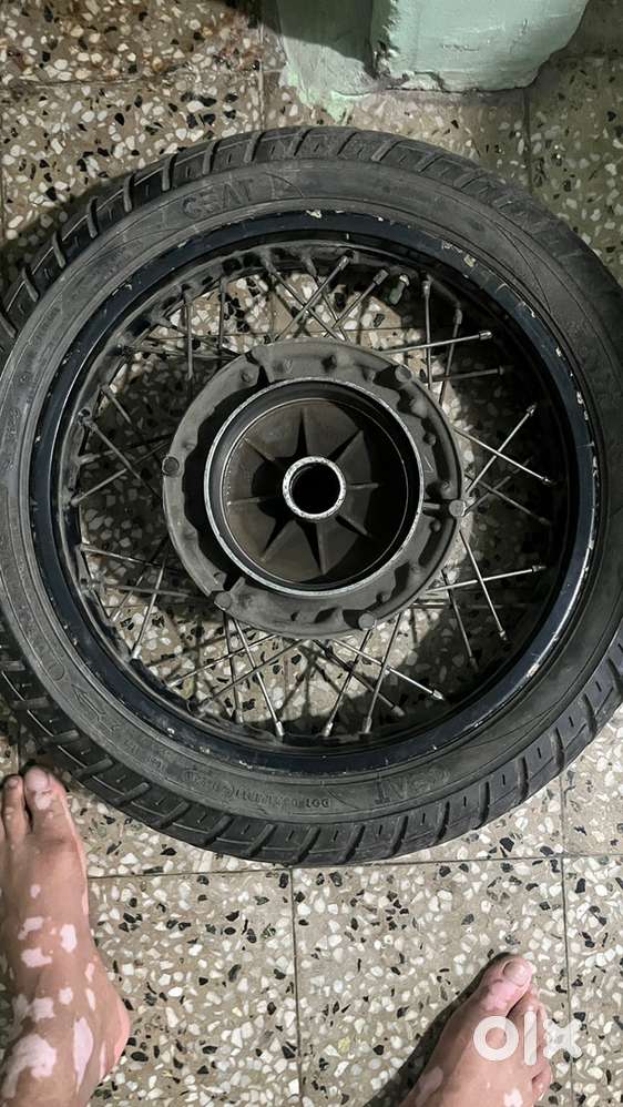 Royal Enfield hutter 350 rear and front rim spock wheels