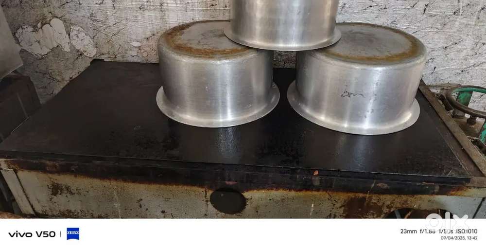 TIFFINS AND MEALS ALL EQUIPMENTS (SAMAAN)