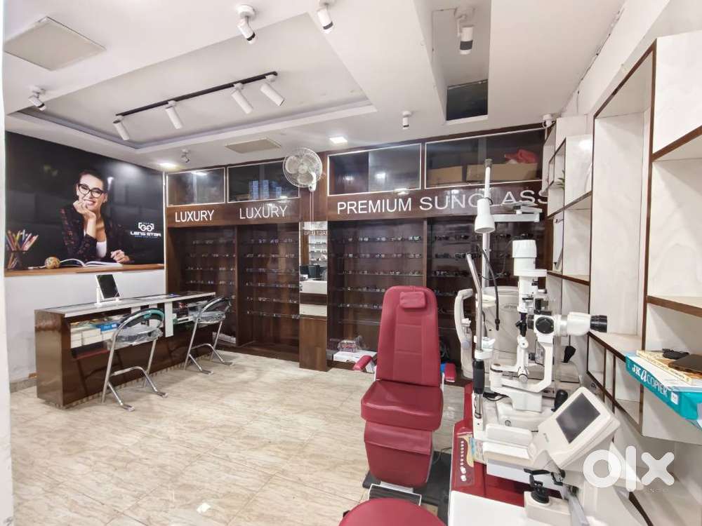 Furnished Showroom Shop with Superb Interior