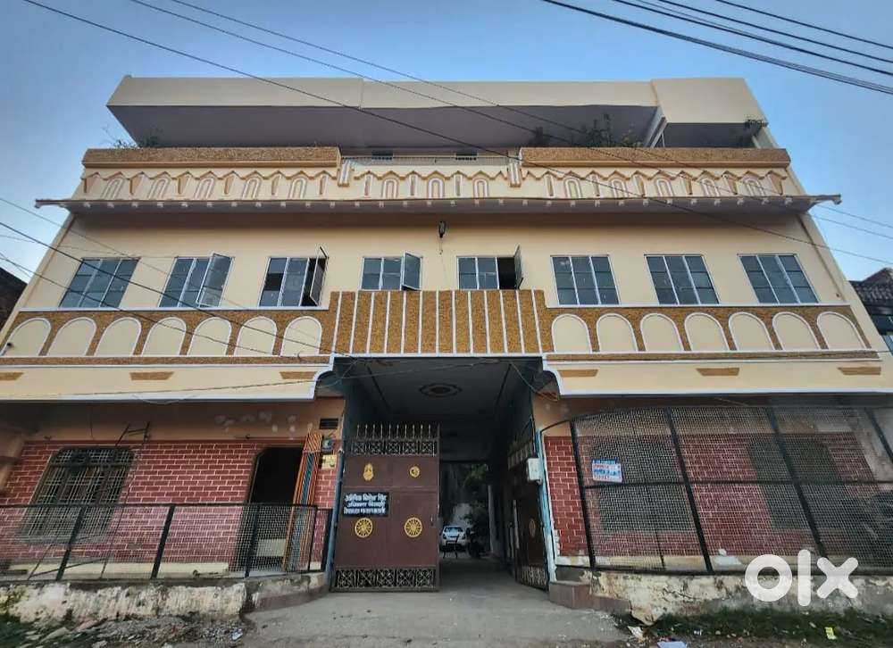 Space available for office and godown purpose with parking facility