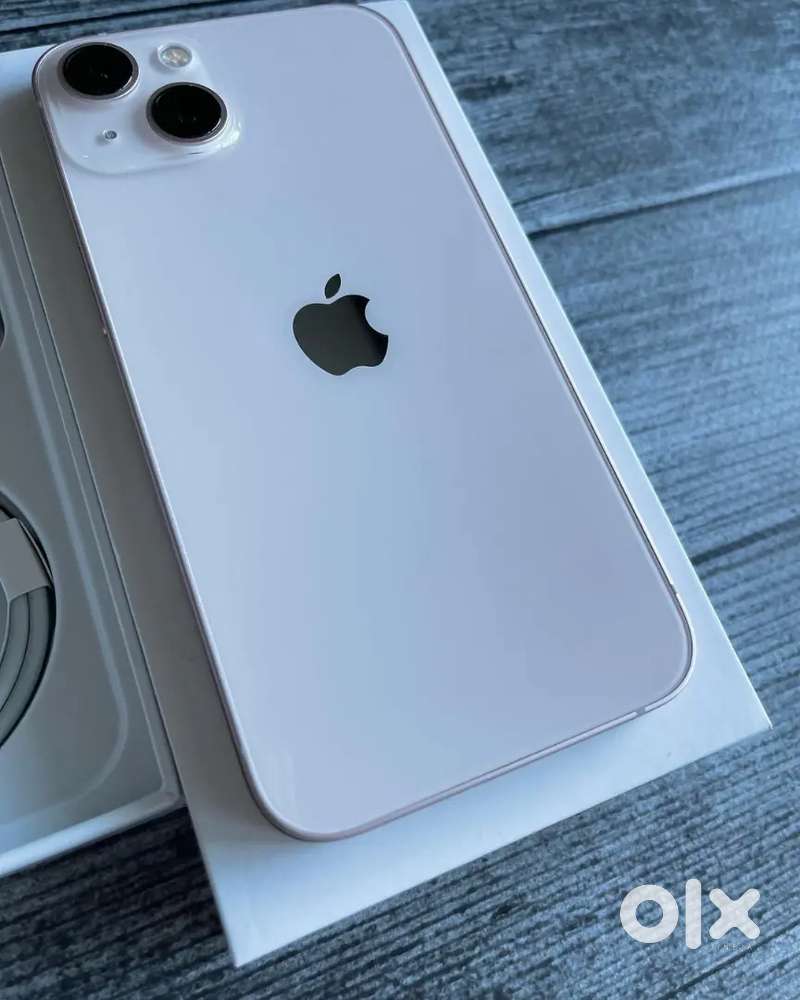 Selling My Old iPhone 13 256GB Variant with Bill-Box & Warranty.